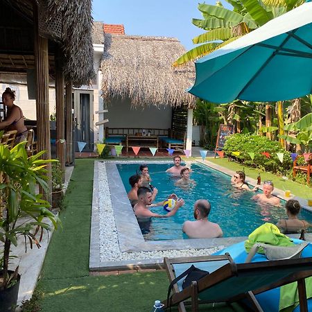 Wanderlust - Beach Side Hoi An An Bàn Εξωτερικό φωτογραφία