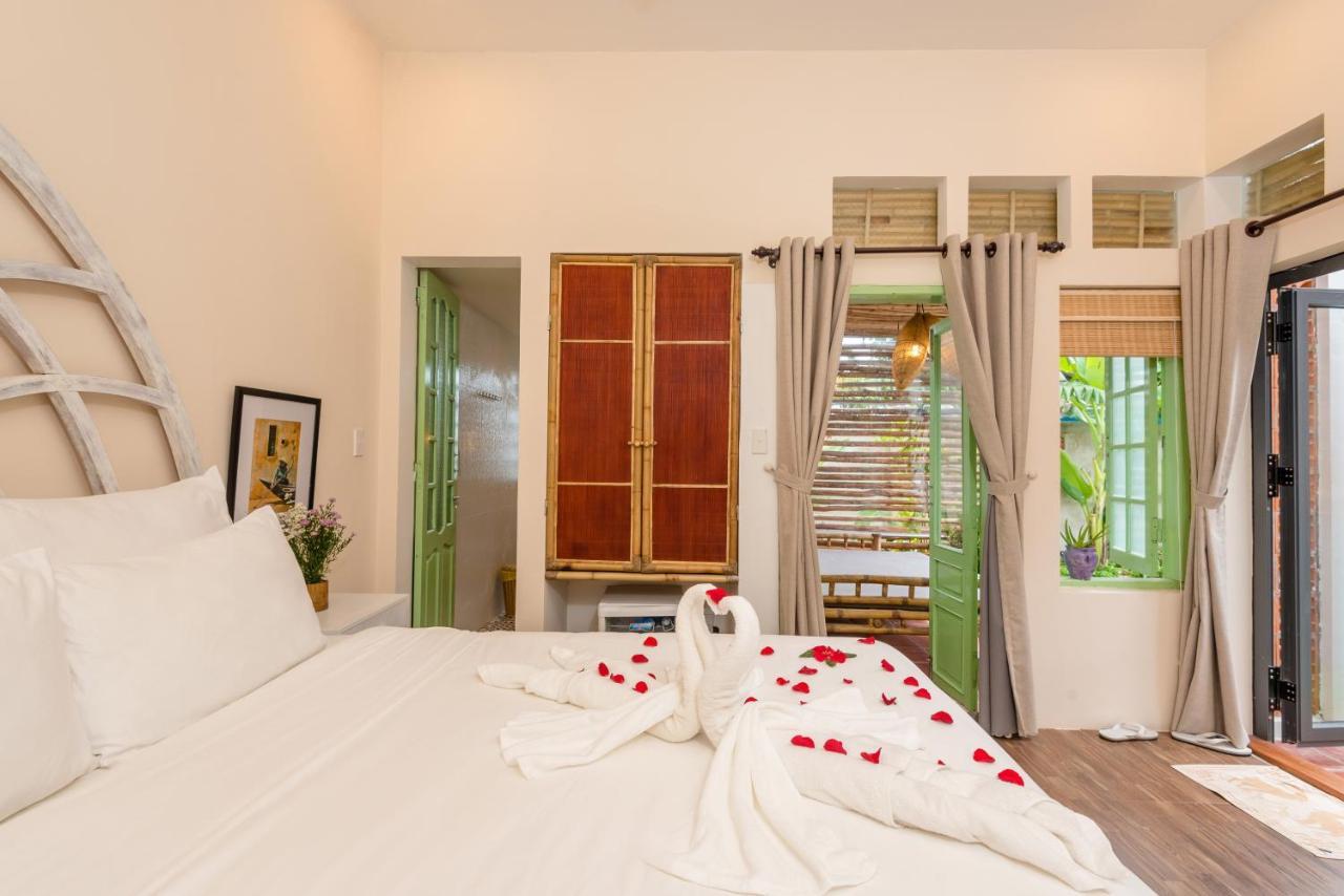 Wanderlust - Beach Side Hoi An An Bàn Εξωτερικό φωτογραφία