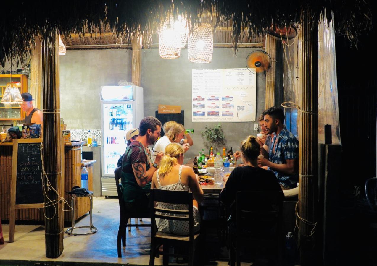 Wanderlust - Beach Side Hoi An An Bàn Εξωτερικό φωτογραφία